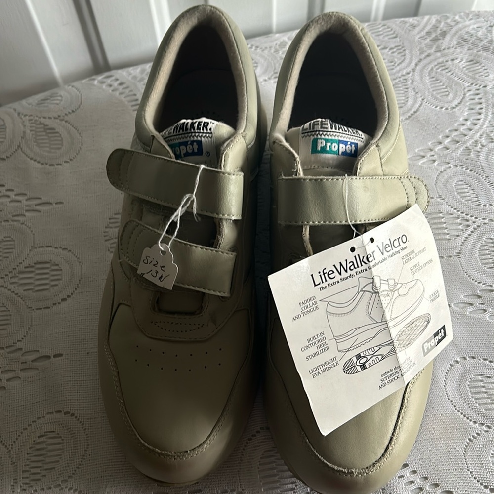 Propet Life Walker Straps Men’s.